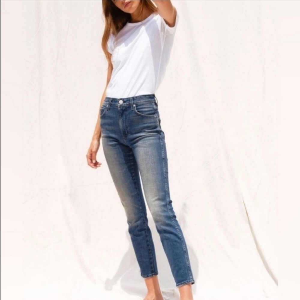 AMO High Rise Crop Jeans